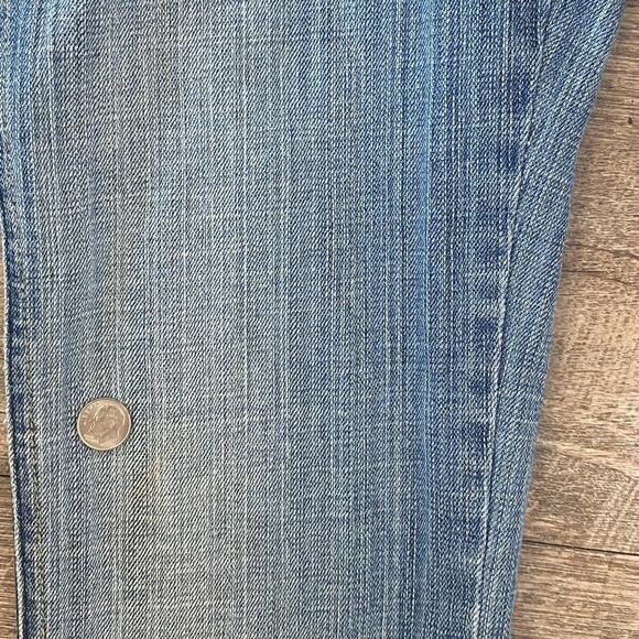 Rock & Republic Denim Roth Skynard Flare Jeans in Light-Medium Wash - Picture 10 of 11
